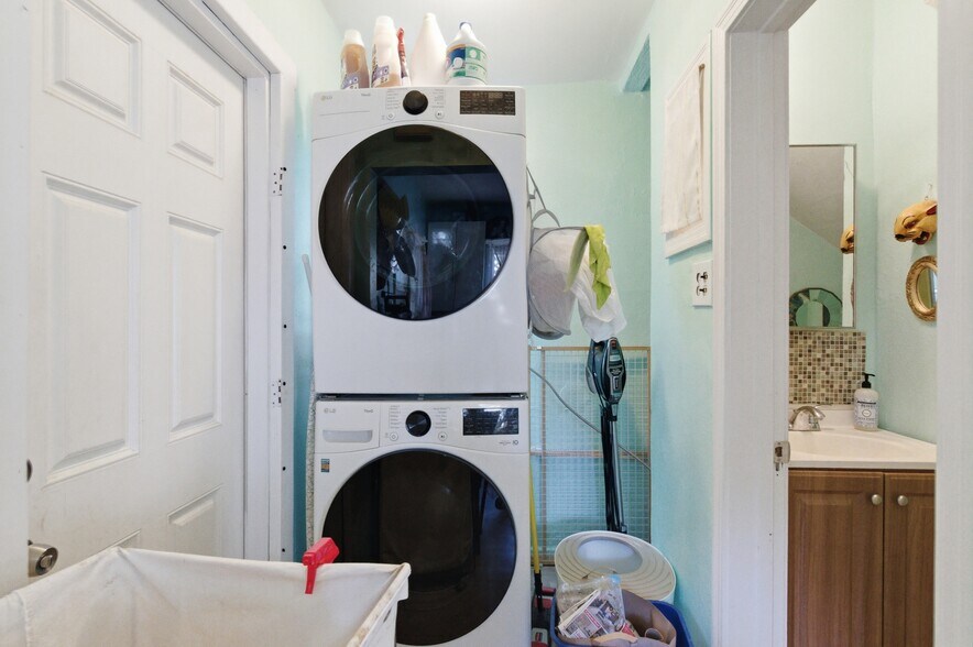 More Photos Of 66 Hampden Ter, Alhambra Multifamily For Sale