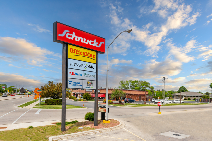 More Photos Of 1319-1413 Creston Park Dr, Janesville Storefront For Sale