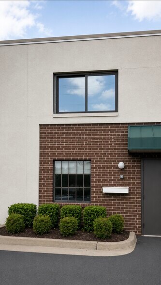More Photos Of 7241-7257 Gabe Ct, Manassas Warehouse For Lease