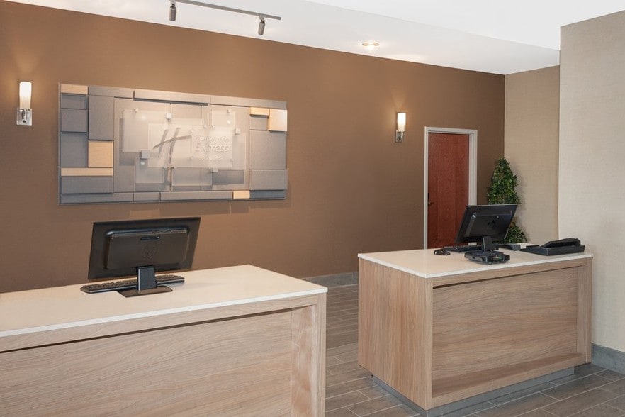 More Photos Of 95 N Parkview Dr, Brookville Hotel For Sale