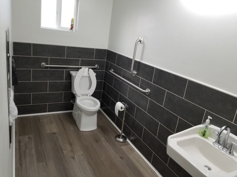 More Photos Of 530 S 9th St, Las Vegas Coworking Space