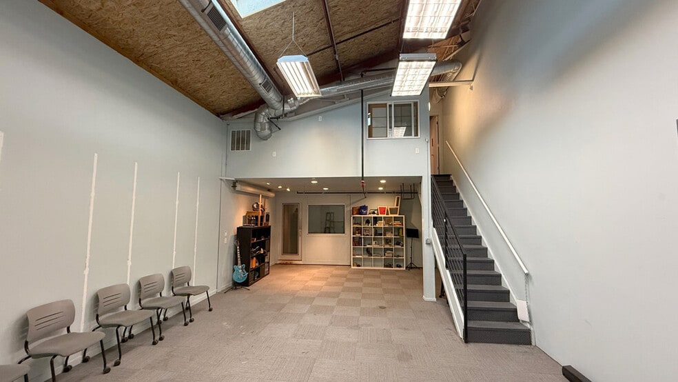 More Photos Of 3114 Larimer St, Denver Showroom For Sale