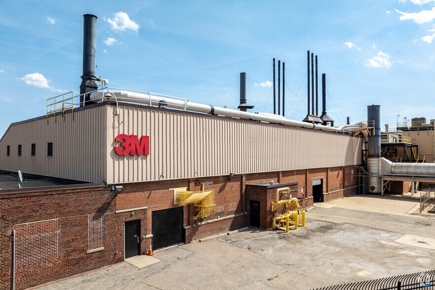 Primary Photo Of 11900 E 8 Mile Rd, Detroit Manufacturing For Sale