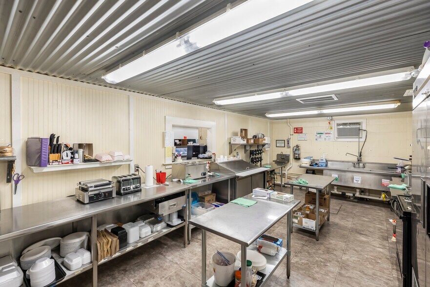 More Photos Of 1008 N Main St, China Grove Warehouse For Sale