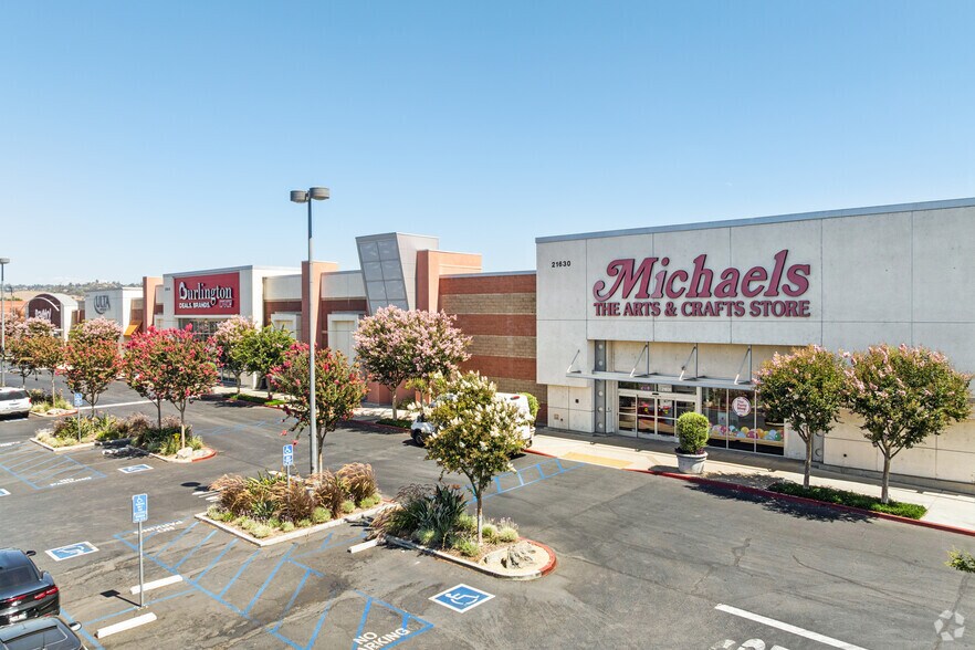 More Photos Of 21630-21818 Valley Blvd, Walnut Unknown For Lease