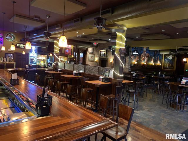 More Photos Of 2108 E 11th St, Davenport Restaurant For Sale