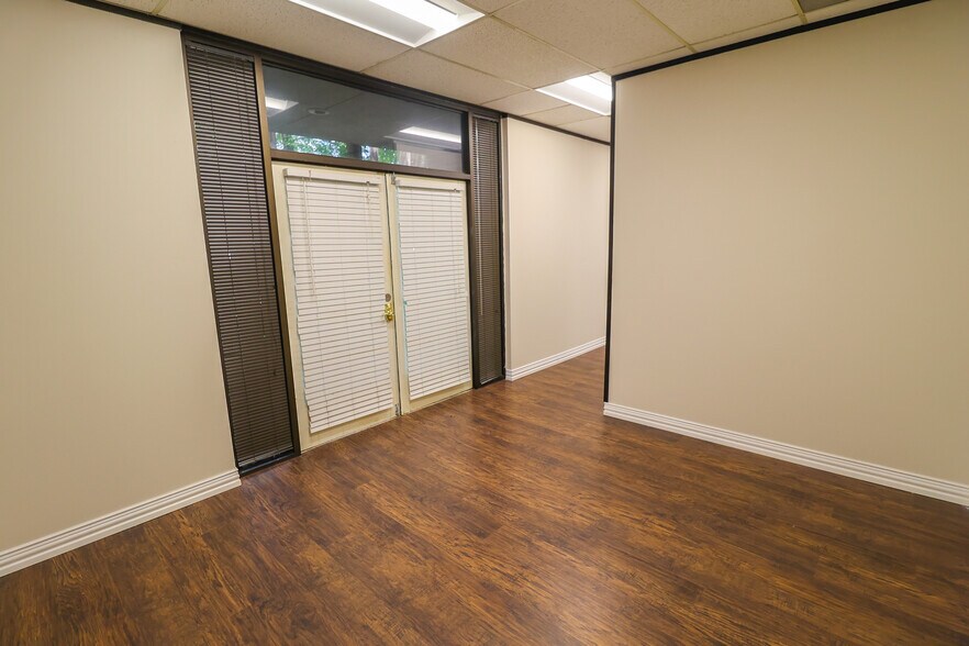 More Photos Of 13131 Champions Dr, Houston Medical For Lease