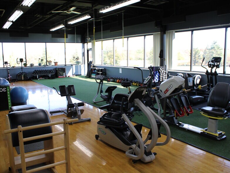 More Photos Of 101 Camelot Dr, Fond Du Lac Health Club For Sale