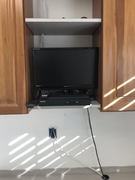 More Photos Of 1550-1582 Global Ct, Sarasota Light Manufacturing For Sale