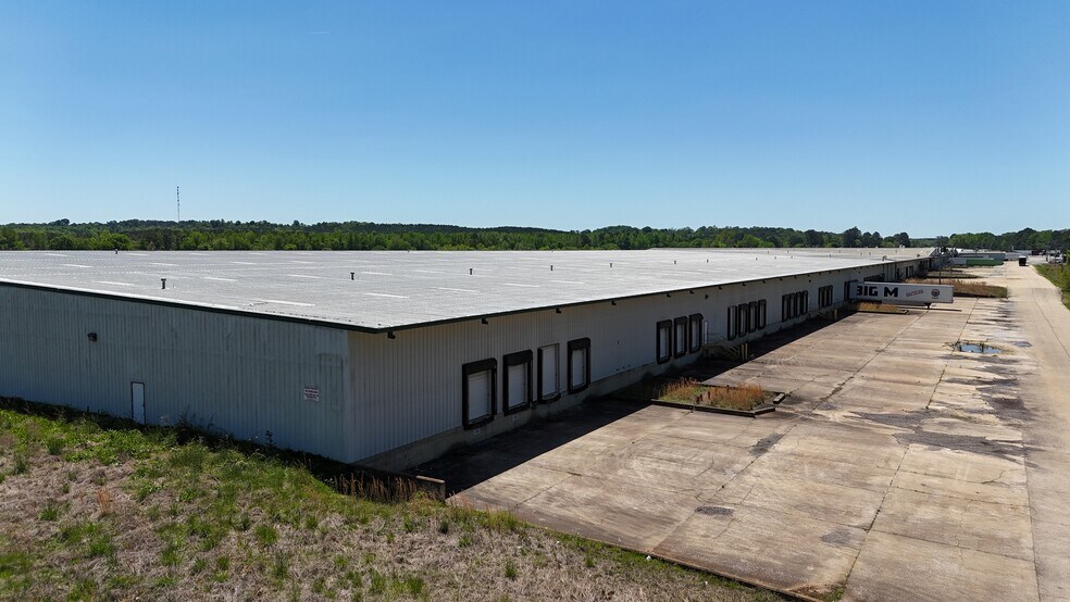 More Photos Of 6451 Highway 15 N, Blue Mountain Distribution For Lease