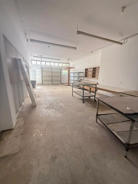 More Photos Of 2110-2112 Stone St, Port Huron Office Residential For Lease