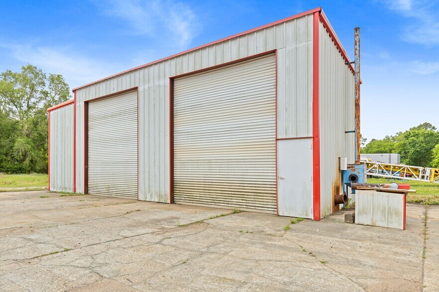 More Photos Of 516 FM 3083 Rd, Conroe Industrial For Lease