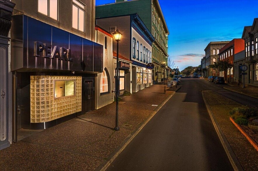 Primary Photo Of 507 2nd St, Eureka Bar For Sale