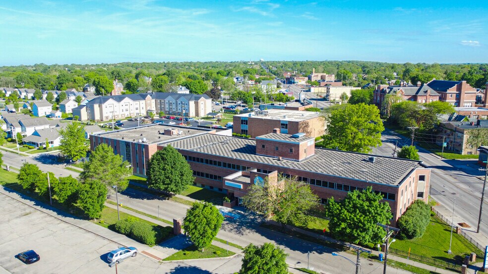 More Photos Of 184 Salem Ave, Dayton Office Residential For Lease