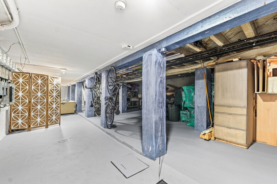 More Photos Of 227 Clinton St, Hoboken Apartments For Sale