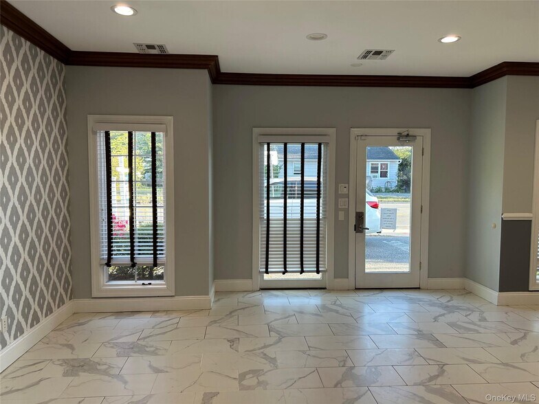 More Photos Of 361 Union Blvd, West Islip Office For Sale