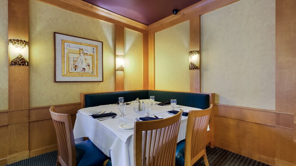 More Photos Of 1373 Easton Rd, Warrington Restaurant For Sale