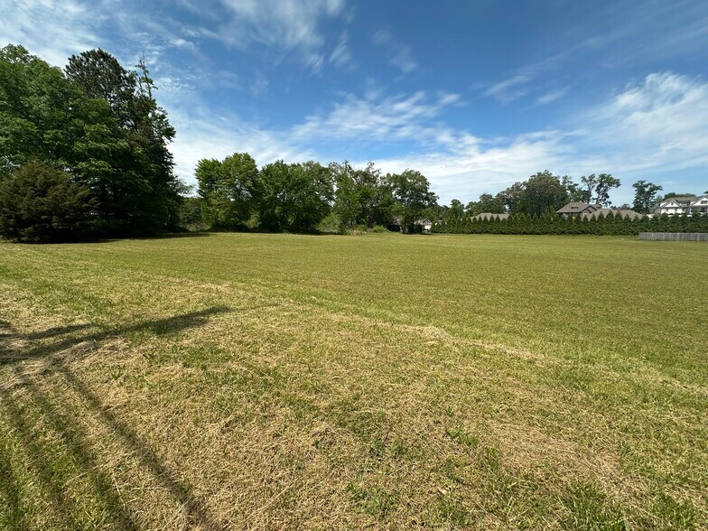 More Photos Of Alabama 69, Guntersville Land For Sale