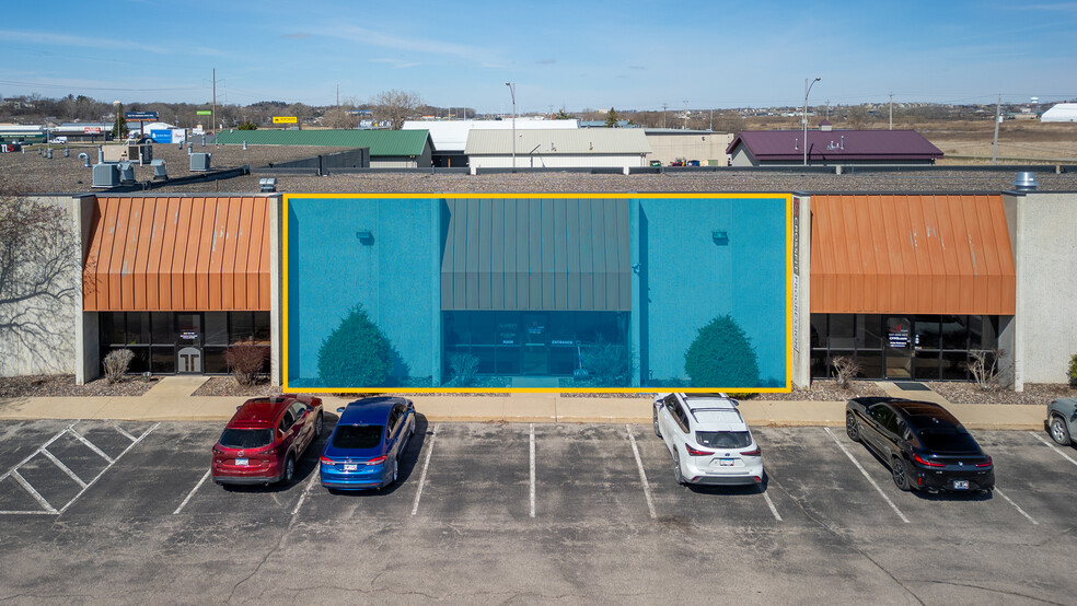 More Photos Of 2625 Highway 14 W, Rochester Flex For Lease