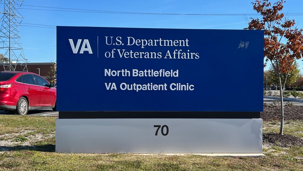 More Photos Of 701 Battlefield Blvd N, Chesapeake Freestanding For Lease