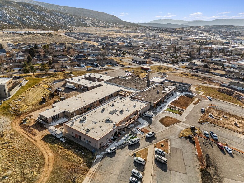 More Photos Of 120 E Altamira Dr, Cedar City Office Residential For Lease