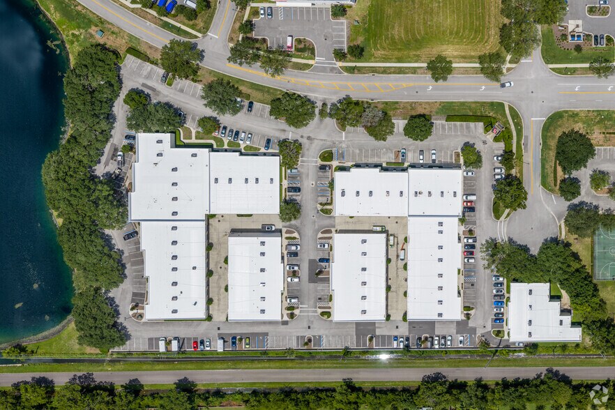 More Photos Of 150 St. Johns Business Pl, Saint Augustine Light Distribution For Lease
