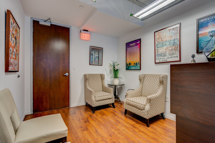 More Photos Of 14 NE 1st Ave, Miami Office For Sale