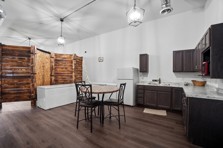 More Photos Of 110 W Main St, Deshler General Retail For Sale