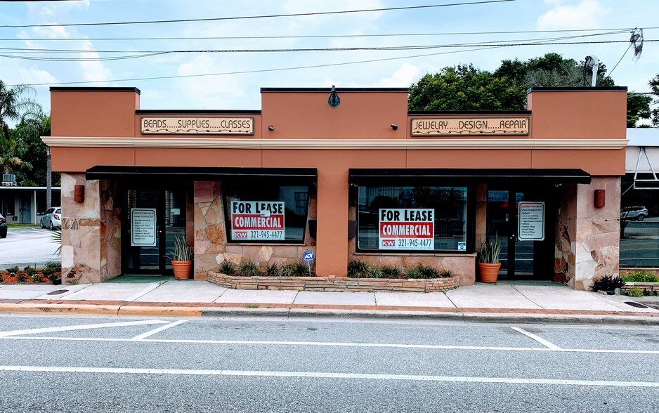 Primary Photo Of 1317-1319 Edgewater Dr, Orlando Storefront For Lease