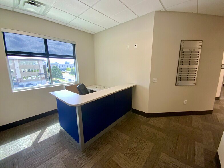 More Photos Of 2972 W Maple Loop Dr, Lehi Office For Lease