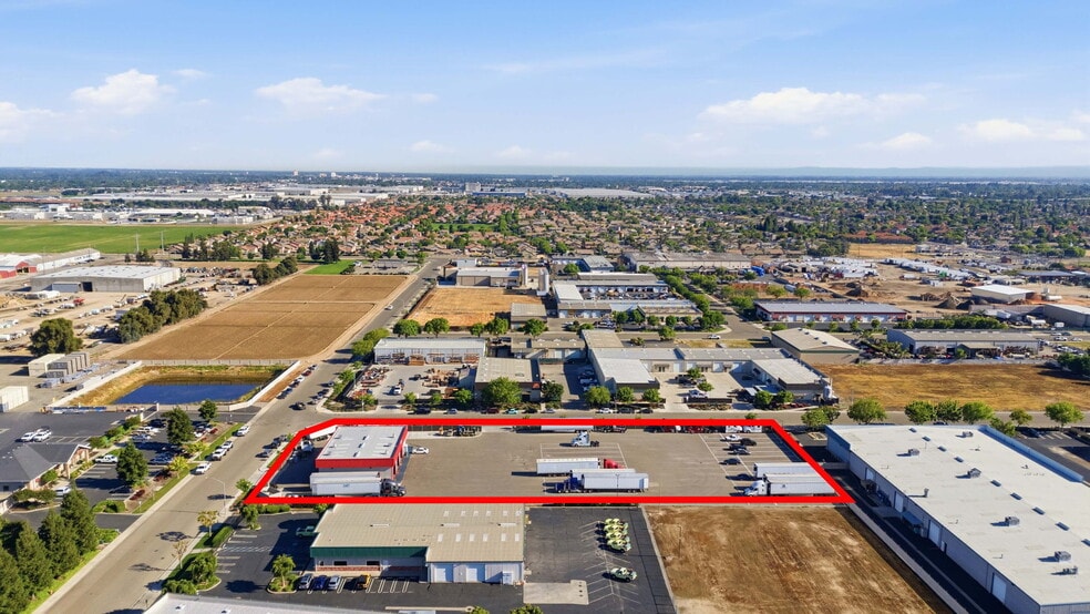 More Photos Of 4376 Farm Supply Dr, Ceres Truck Terminal For Sale