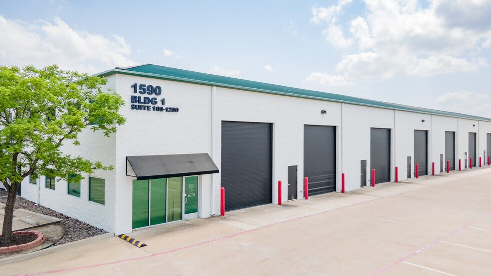 More Photos Of 1590 E State Highway 121, Lewisville Unknown For Lease