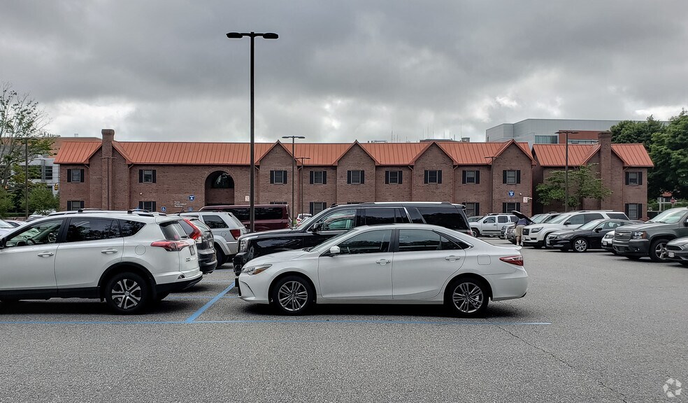 More Photos Of 851 Main St, Weymouth Medical For Lease