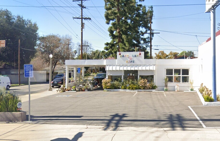 More Photos Of 301 N San Marino Ave, San Gabriel Freestanding For Lease