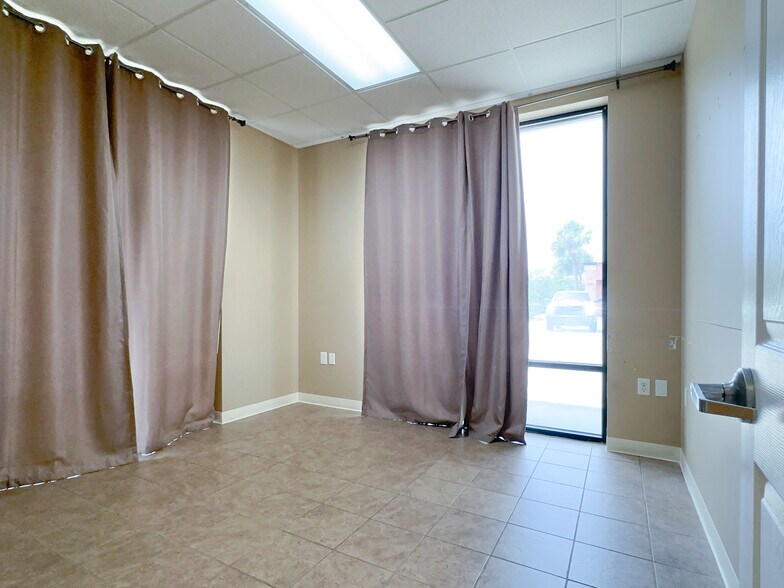 More Photos Of 8400 Astronaut Blvd, Cape Canaveral Medical For Sale