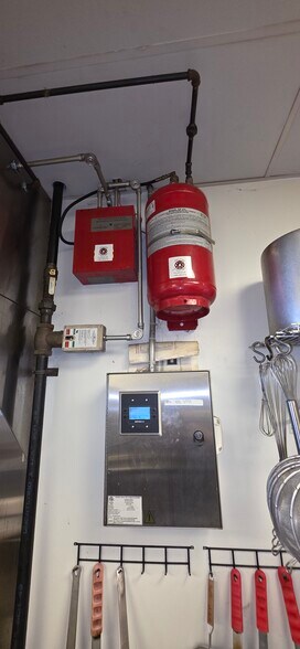 More Photos Of 1028 Route 146, Clifton Park Restaurant For Lease