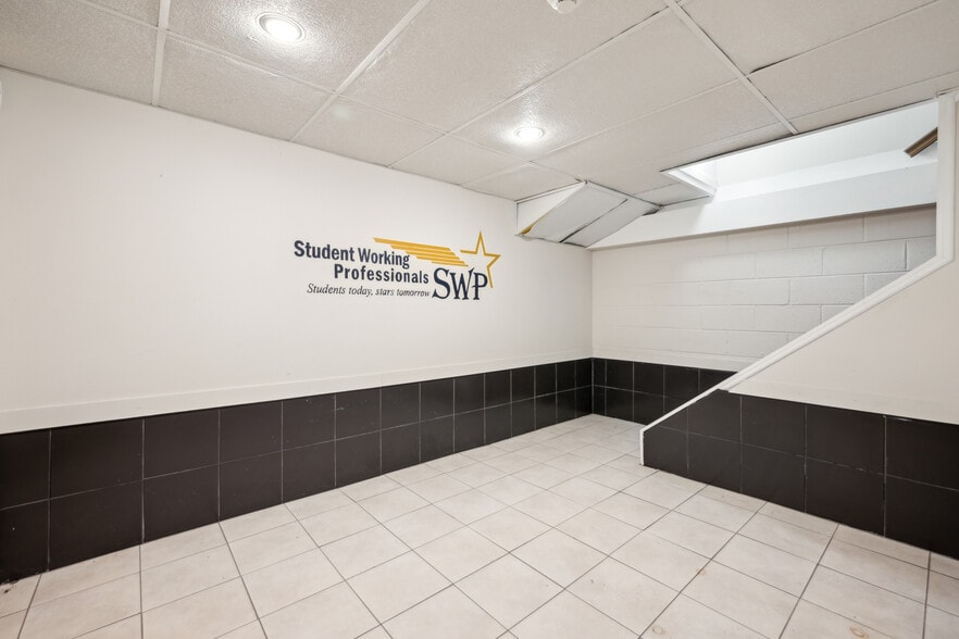 More Photos Of 41 Kings Hwy N, Cherry Hill Medical For Sale