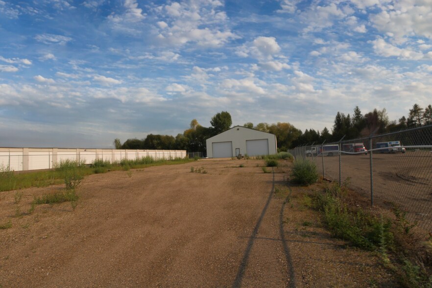 More Photos Of 6008 Highway 2 E, Minot Showroom For Sale