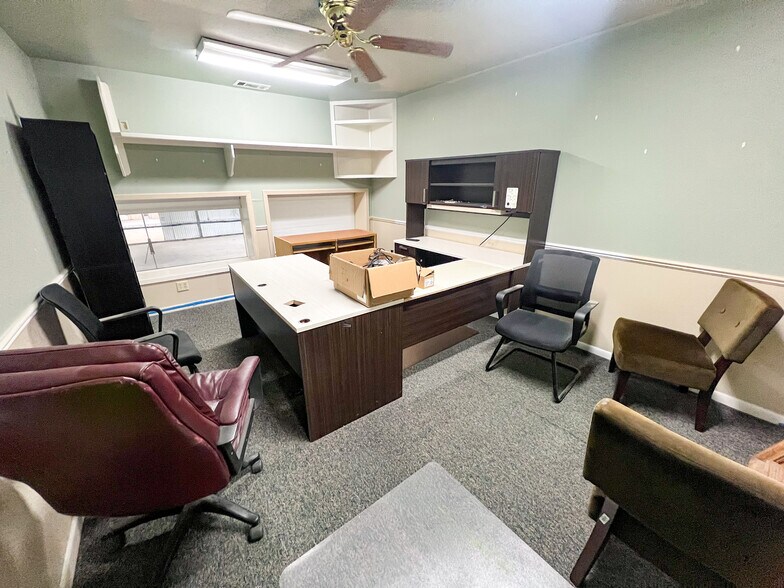 More Photos Of 3965 US Highway 60, Hereford Industrial For Sale
