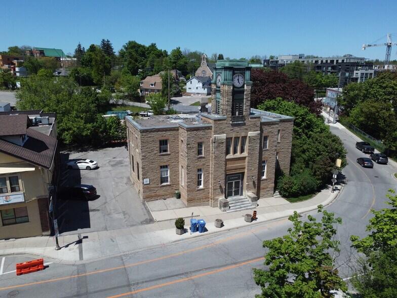 More Photos Of 70 Mill St, Halton Hills Apartments For Sale