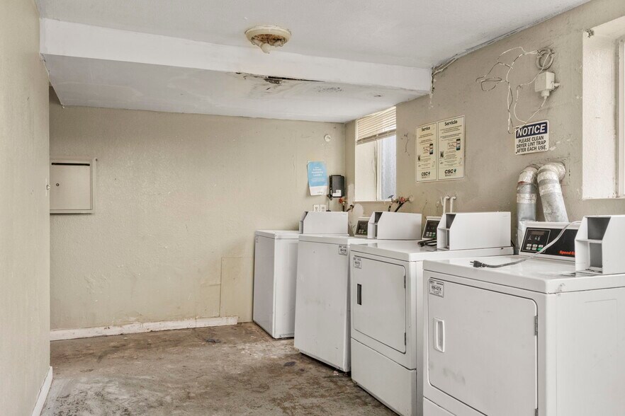 More Photos Of 1205 Yosemite St, Denver Apartments For Sale