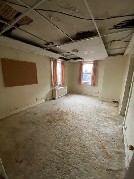 More Photos Of 101 Swinburne St, Buffalo Religious Facility For Sale