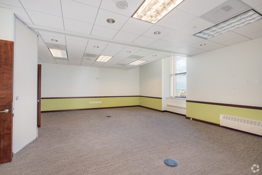 More Photos Of 510-530 Walnut St, Philadelphia Office For Lease