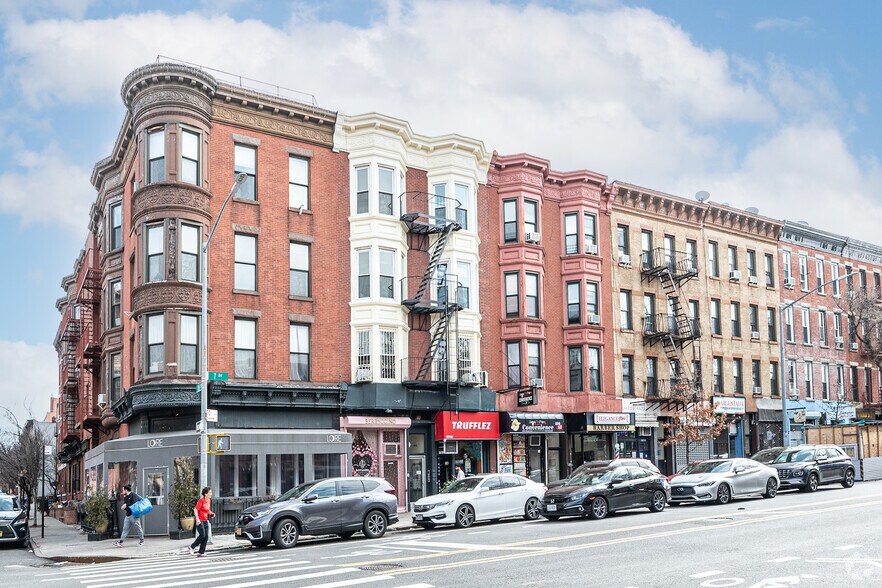 More Photos Of 443 7th Ave, Brooklyn Apartments For Lease