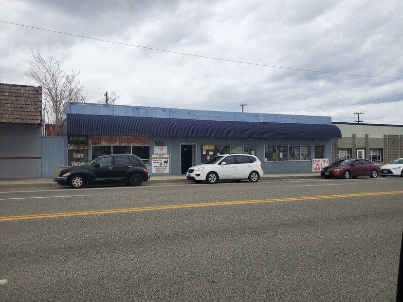 Primary Photo Of 585 E St, Hawthorne Storefront For Sale