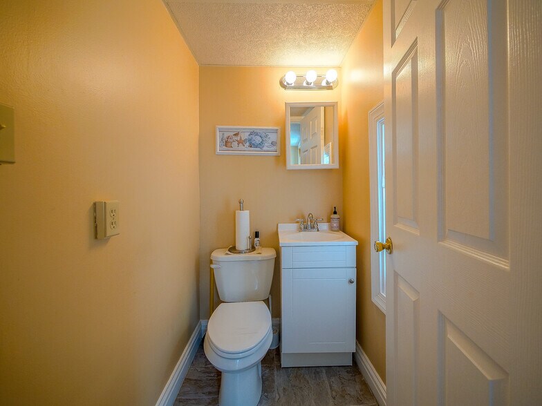 More Photos Of 851 N Providence Rd, Media Office Residential For Sale