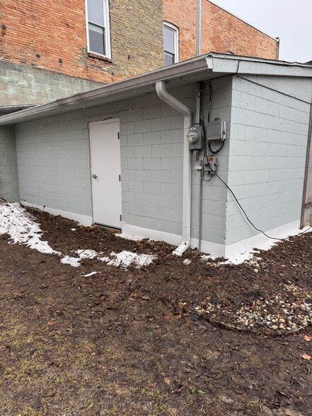 More Photos Of 335 River St, Manistee Storefront For Sale