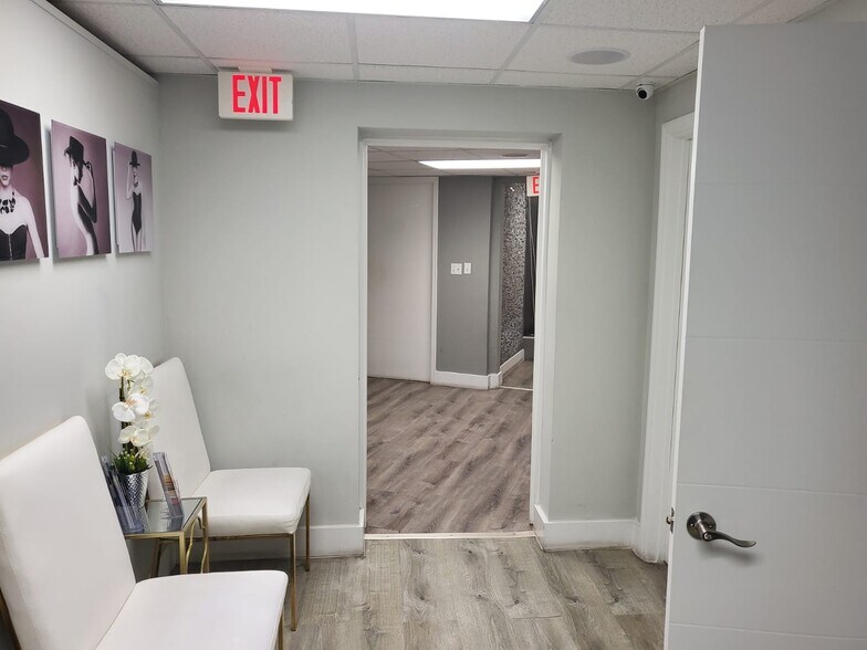 More Photos Of 2971-2975 Coral Way, Coral Gables Office For Sale