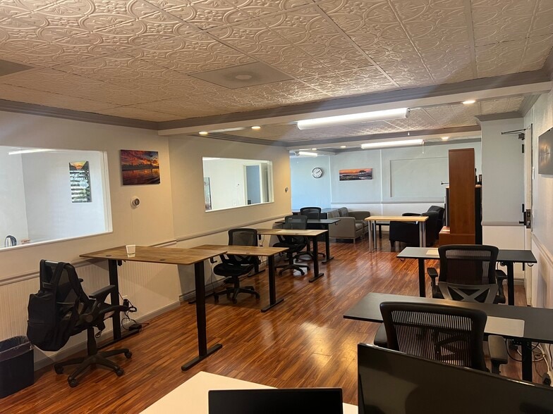 More Photos Of 7670 Opportunity Rd, San Diego Office For Lease