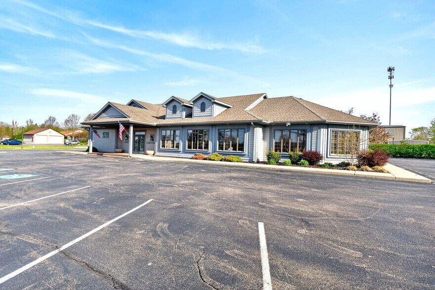 More Photos Of 1964 N Lakeman Dr, Bellbrook Medical For Sale